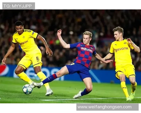 巴塞罗那与曼联激战完场双方表现精彩引发球迷热议