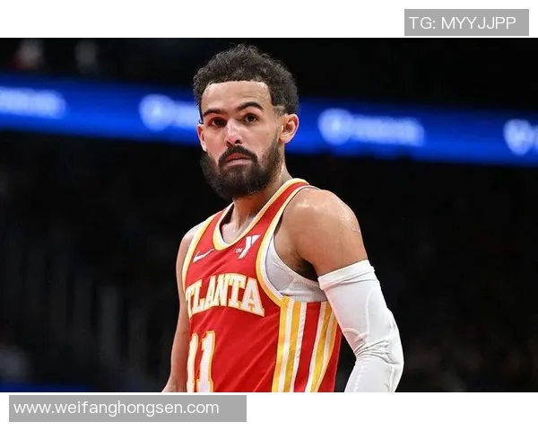 特雷杨引领球队崛起展现超凡球技成NBA新星典范
